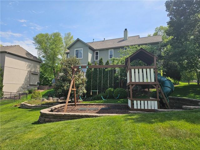 17504 W 84th Street, Lenexa, KS 66219