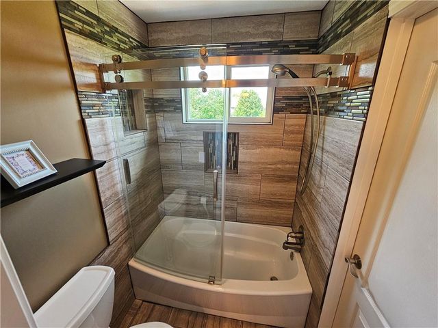 17504 W 84th Street, Lenexa, KS 66219