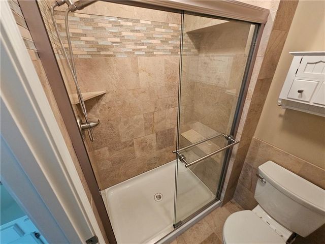 17504 W 84th Street, Lenexa, KS 66219