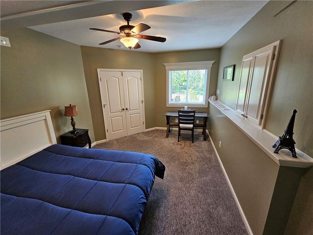 17504 W 84th Street, Lenexa, KS 66219