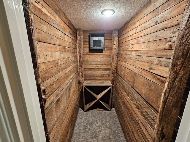 17504 W 84th Street, Lenexa, KS 66219