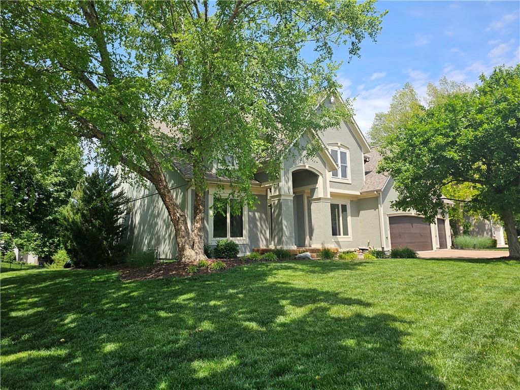 17504 W 84th Street, Lenexa, KS 66219