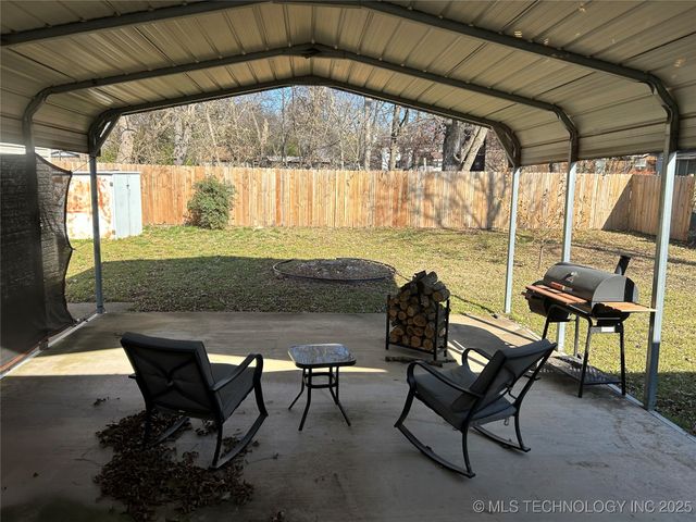 661 12th Avenue NW, Ardmore, OK 73401