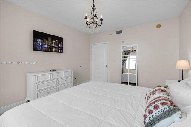 110 Washington Ave 1712, Miami Beach, FL 33139