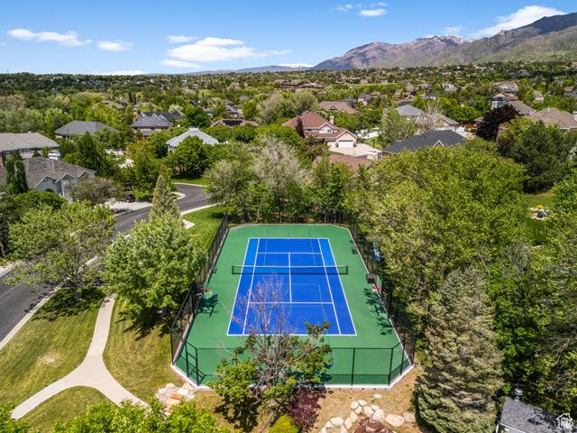 2016 E GRAYSTONE LN, Draper, UT 84020