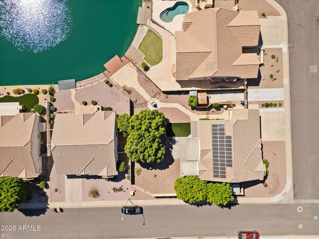 8841 W PORT ROYALE Lane, Peoria, AZ 85381 — photo 4