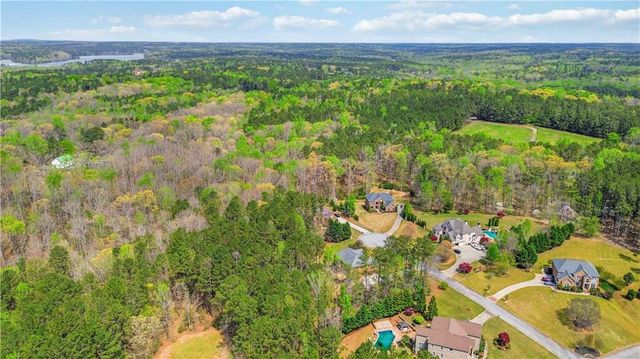 2704 Ivy Circle, Conyers, GA 30013