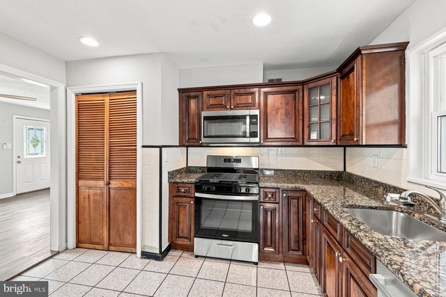 6607 DORSET DR, Alexandria, VA 22310