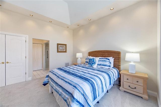 417 Croatan Hills DR, Virginia Beach, VA 23451