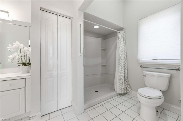 417 Croatan Hills DR, Virginia Beach, VA 23451