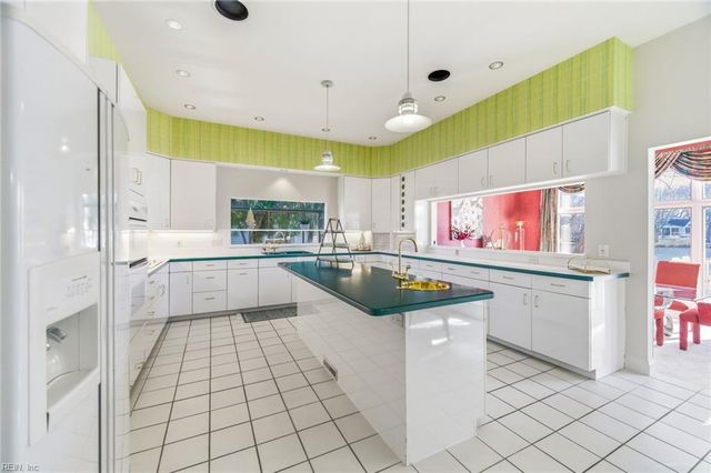 417 Croatan Hills DR, Virginia Beach, VA 23451