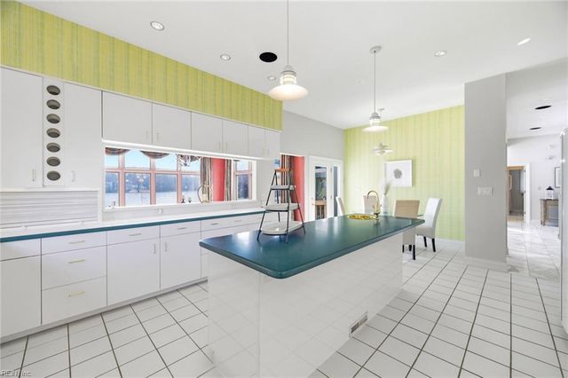 417 Croatan Hills DR, Virginia Beach, VA 23451