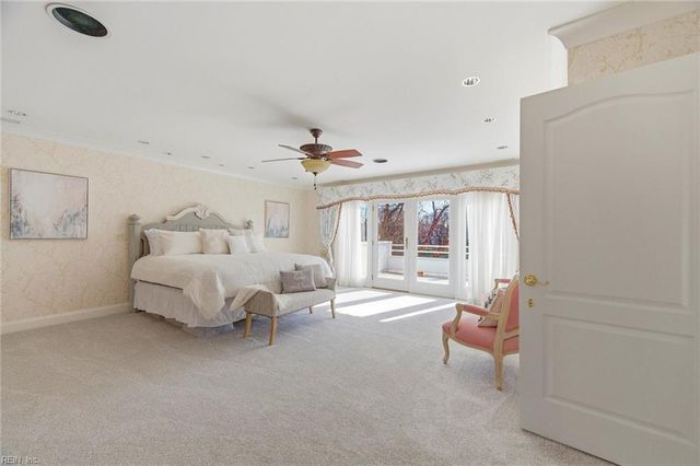 417 Croatan Hills DR, Virginia Beach, VA 23451