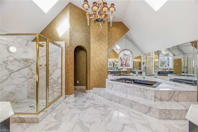 417 Croatan Hills DR, Virginia Beach, VA 23451