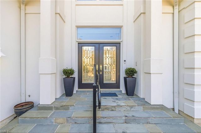 417 Croatan Hills DR, Virginia Beach, VA 23451