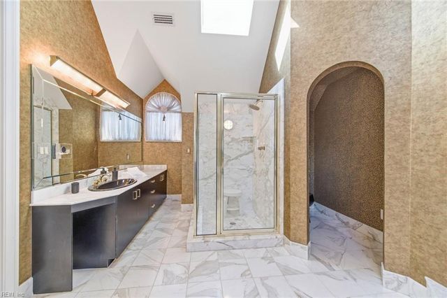 417 Croatan Hills DR, Virginia Beach, VA 23451