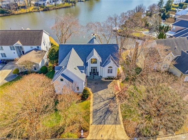 417 Croatan Hills DR, Virginia Beach, VA 23451