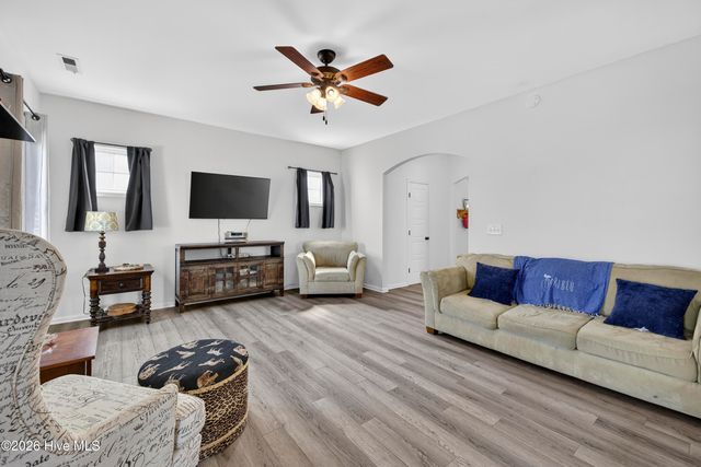 424 Bald Cypress Lane, Sneads Ferry, NC 28460