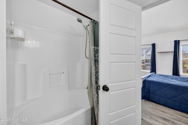 424 Bald Cypress Lane, Sneads Ferry, NC 28460