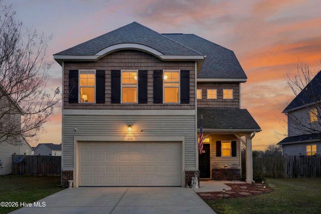 424 Bald Cypress Lane, Sneads Ferry, NC 28460