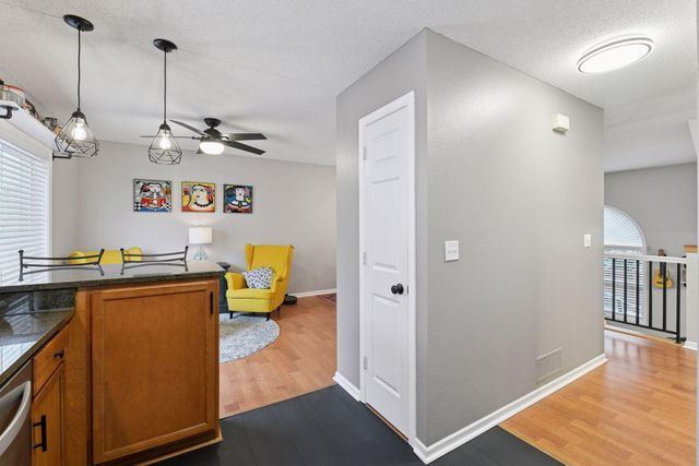 6514 Regency Lane, Eden Prairie, MN 55344