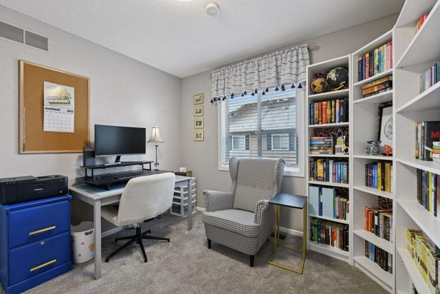 6514 Regency Lane, Eden Prairie, MN 55344