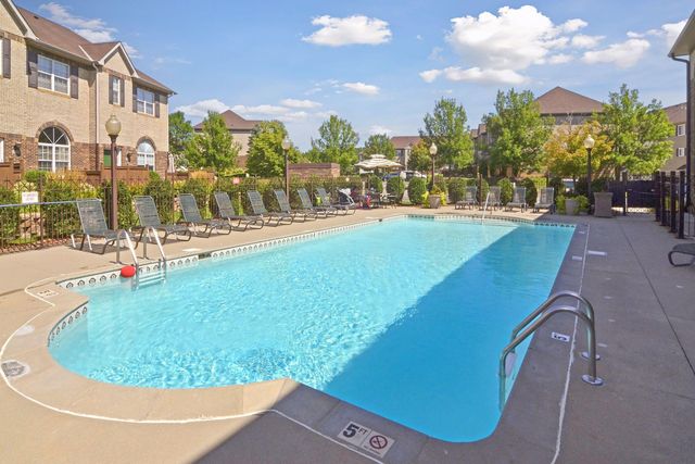 6514 Regency Lane, Eden Prairie, MN 55344