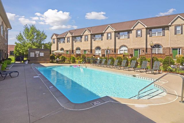 6514 Regency Lane, Eden Prairie, MN 55344