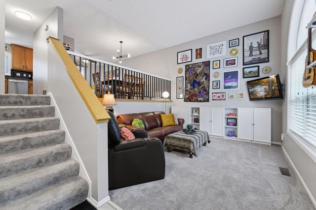 6514 Regency Lane, Eden Prairie, MN 55344