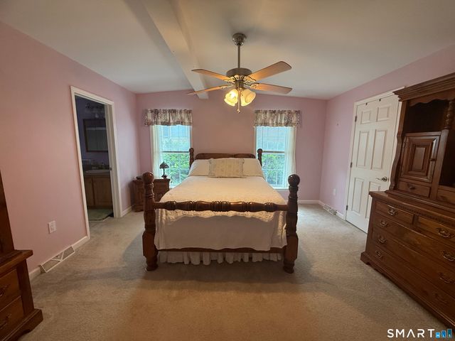 11 Cliff Road, Ledyard, CT 06339