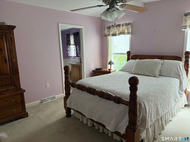 11 Cliff Road, Ledyard, CT 06339