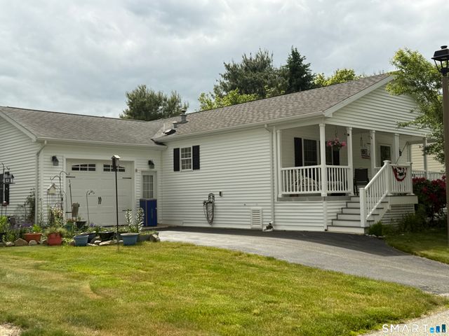11 Cliff Road, Ledyard, CT 06339
