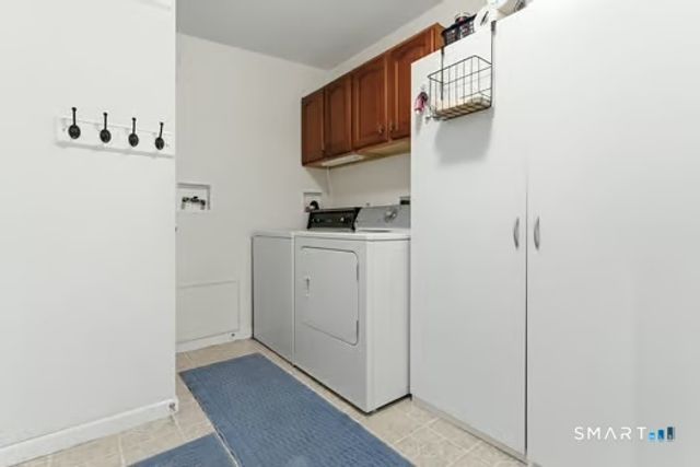 11 Cliff Road, Ledyard, CT 06339