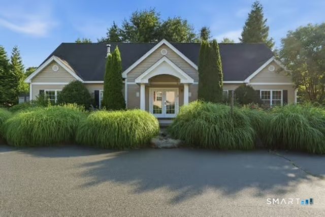 11 Cliff Road, Ledyard, CT 06339