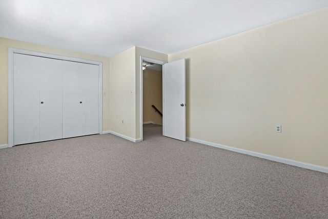 16 Christopher Drive 38, Methuen, MA 01844