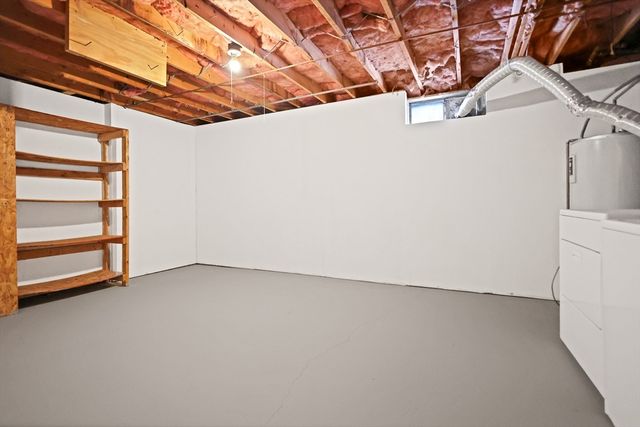 16 Christopher Drive 38, Methuen, MA 01844