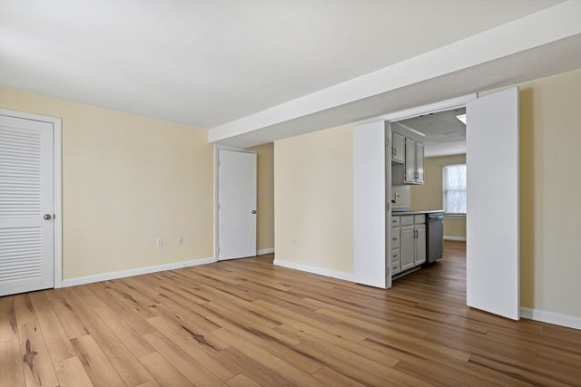 16 Christopher Drive 38, Methuen, MA 01844