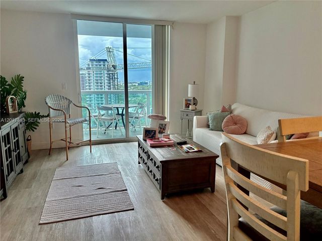 1800 N Bayshore Dr 1704, Miami, FL 33132