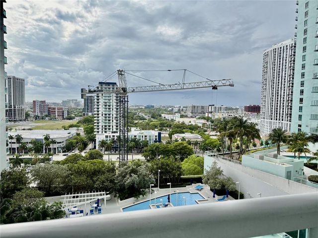 1800 N Bayshore Dr 1704, Miami, FL 33132