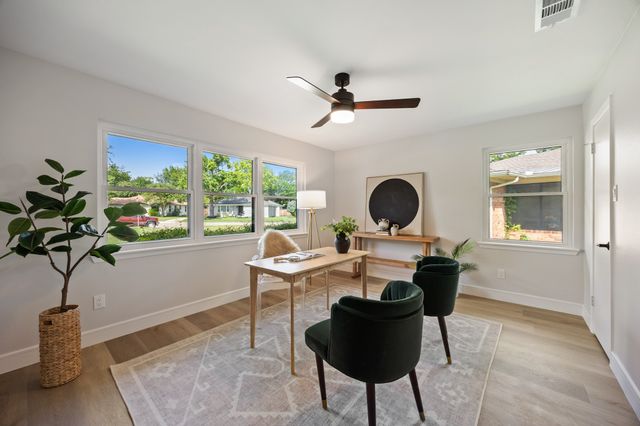 1650 Macmanus Drive, Dallas, TX 75228