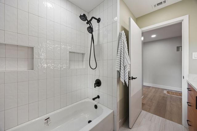 1650 Macmanus Drive, Dallas, TX 75228