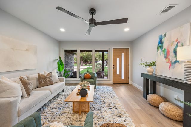 1650 Macmanus Drive, Dallas, TX 75228
