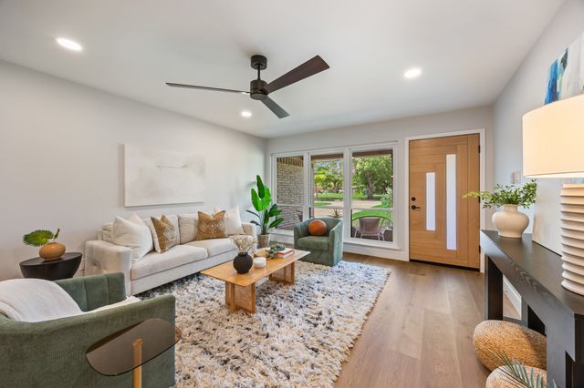 1650 Macmanus Drive, Dallas, TX 75228