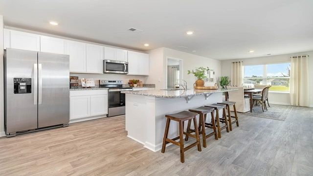 432 Green Ash Dr., Conway, SC 29527