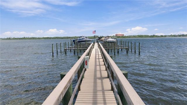 8701 MIDNIGHT PASS ROAD 304A, Sarasota, FL 34242