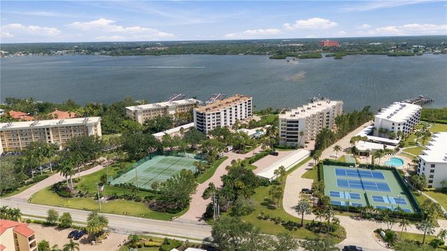 8701 MIDNIGHT PASS ROAD 304A, Sarasota, FL 34242
