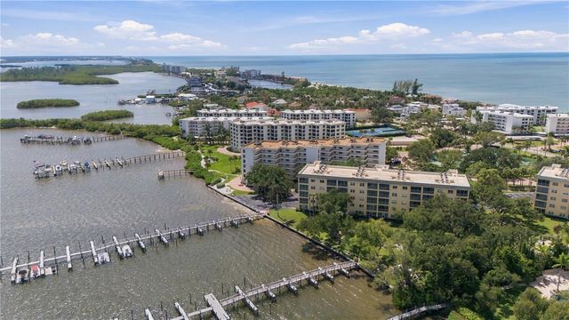 8701 MIDNIGHT PASS ROAD 304A, Sarasota, FL 34242