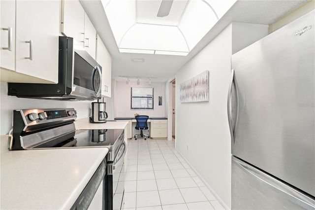 8701 MIDNIGHT PASS ROAD 304A, Sarasota, FL 34242