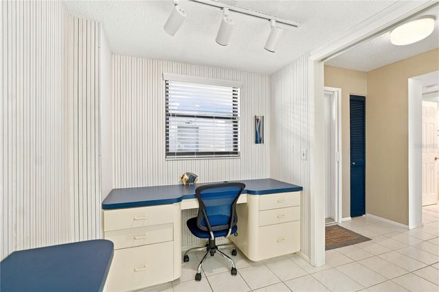 8701 MIDNIGHT PASS ROAD 304A, Sarasota, FL 34242