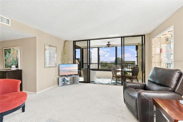 8701 MIDNIGHT PASS ROAD 304A, Sarasota, FL 34242